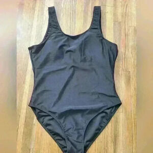 Real Essentials One-Piece Swimsuit Size XL